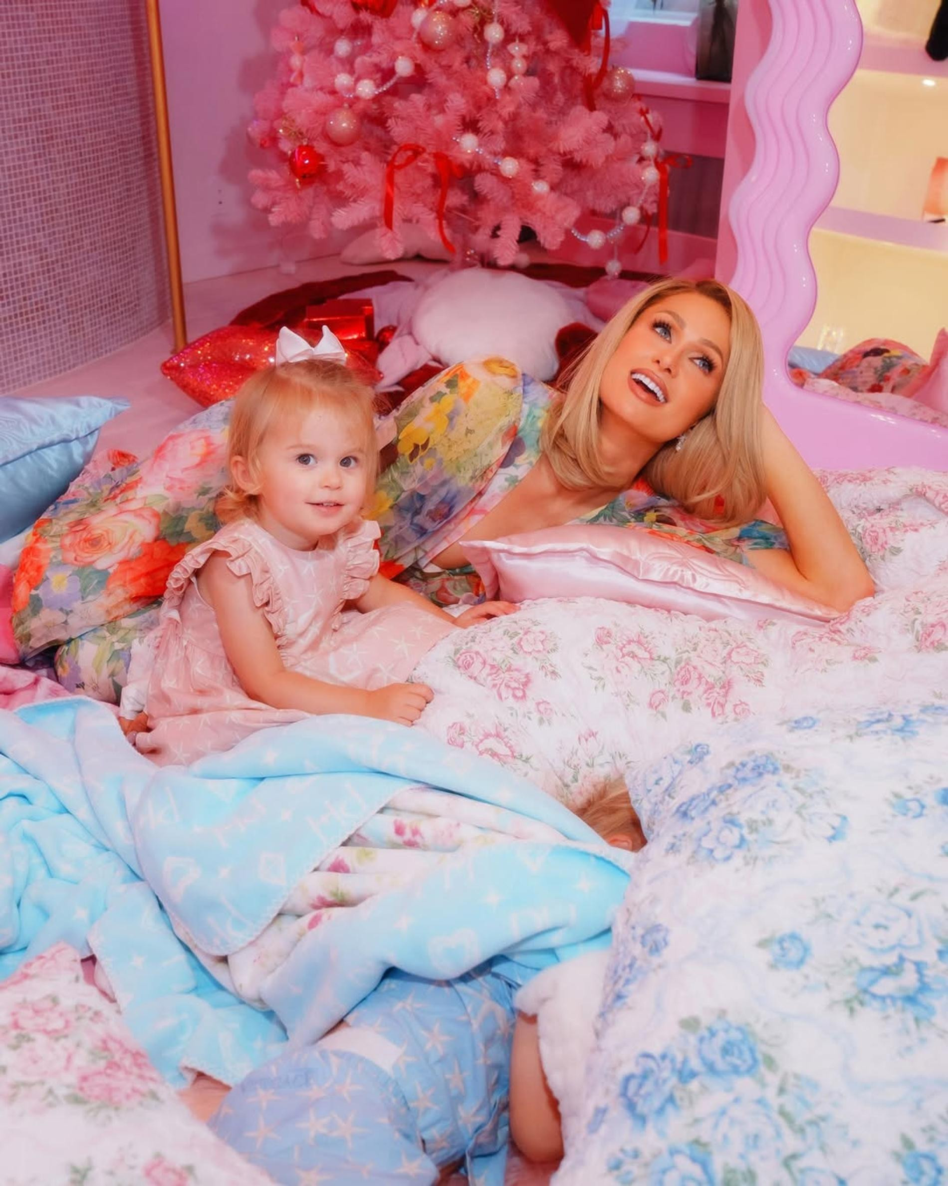 Фото: Инстаграм (запрещён в РФ) @parishilton